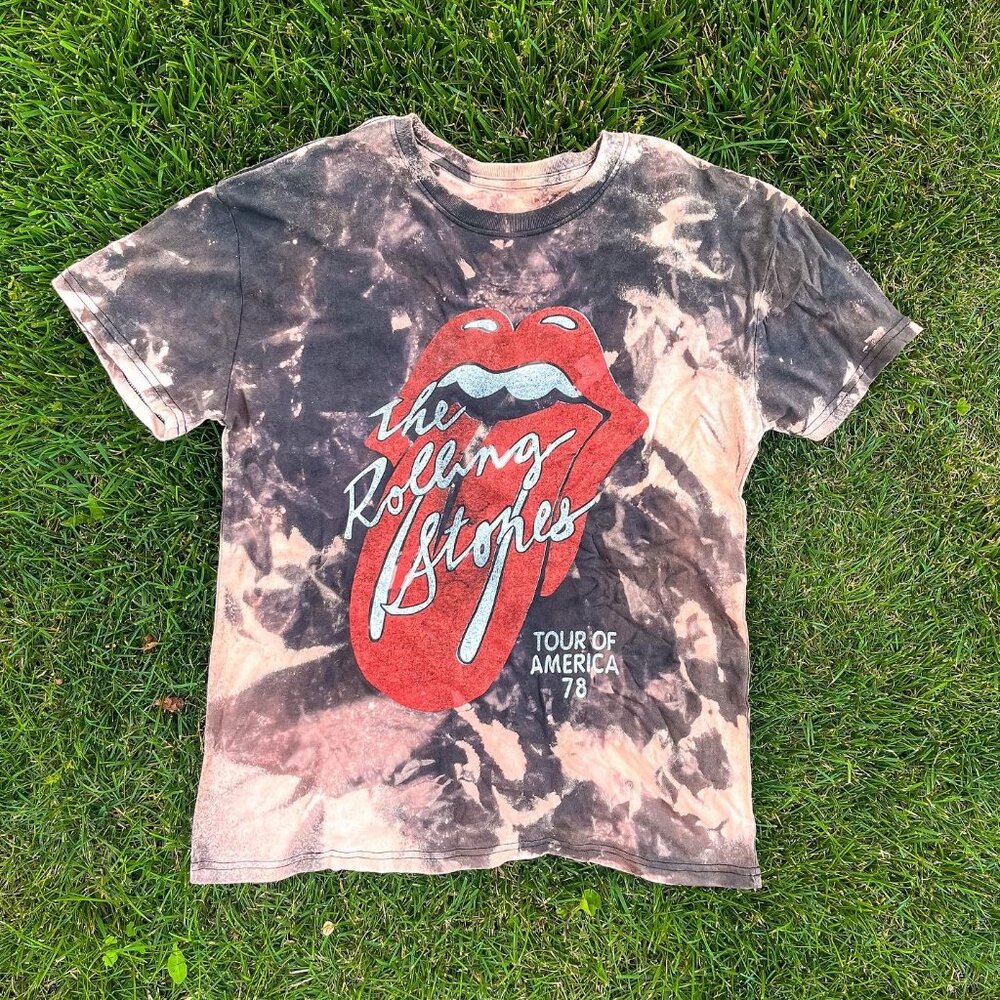 NWOT Women's Rolling Stones Bleach Dye Band T-Shirt